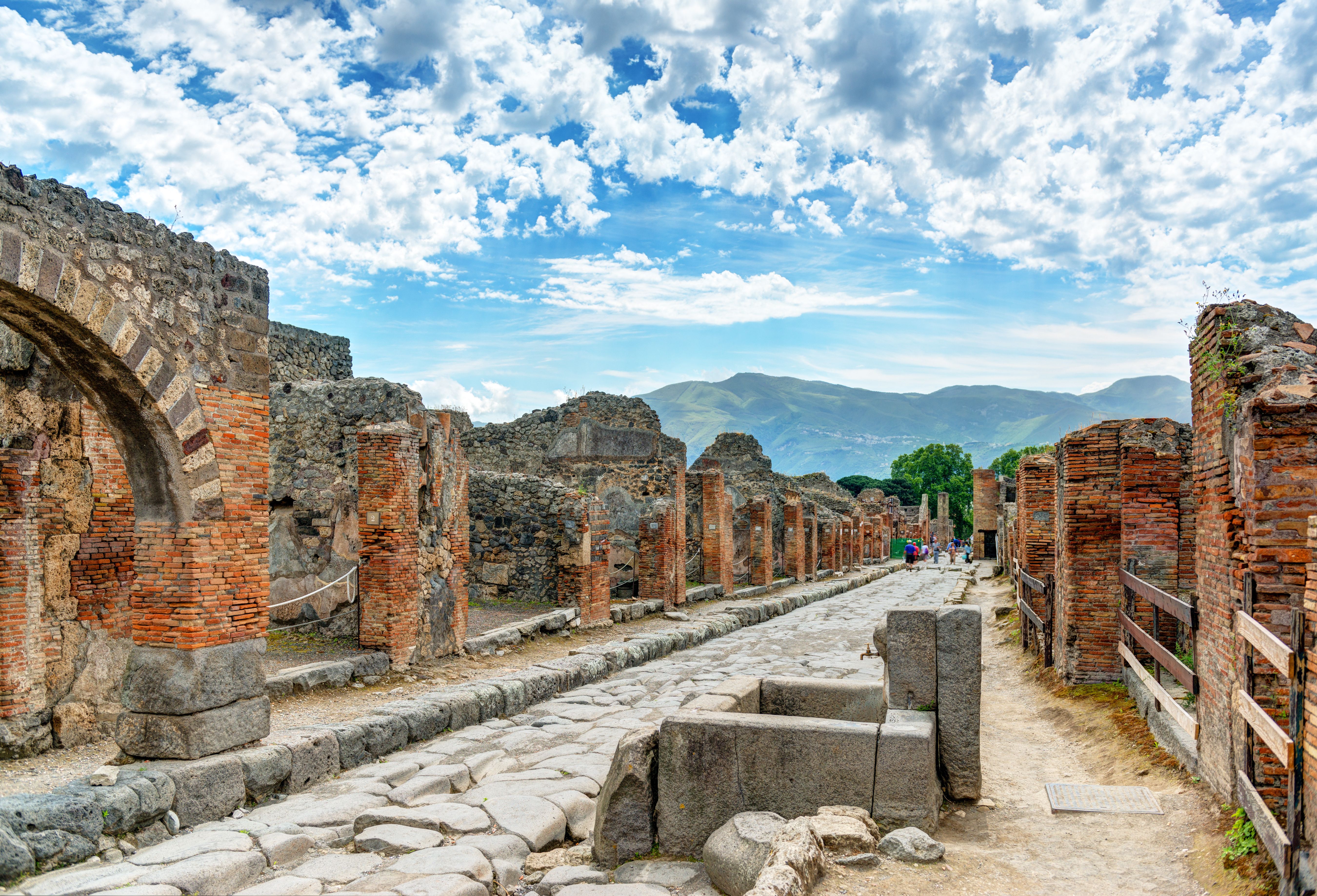 Discover Pompeii, Herculaneum &amp; Classic Campania